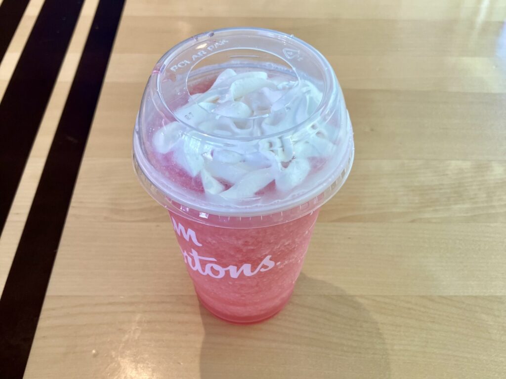 TIM HORTONS　ティムホートンズ　フローズンドリンク